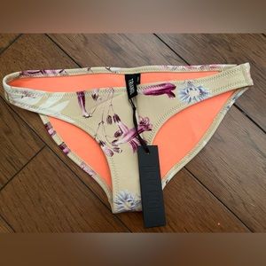 Triangl Swimwear Swim BIKINI BOTTOM New With Tags, NWT orange and floral